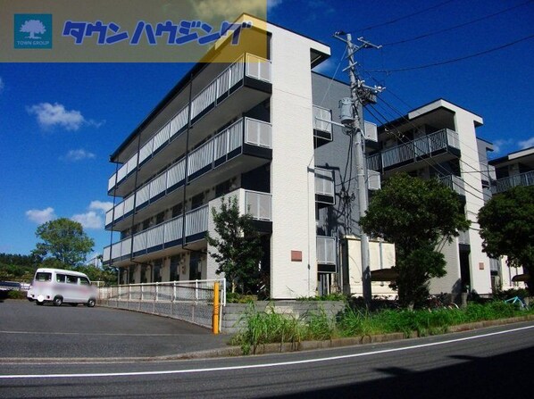 レオパレスマーベラス Ayaの物件外観写真